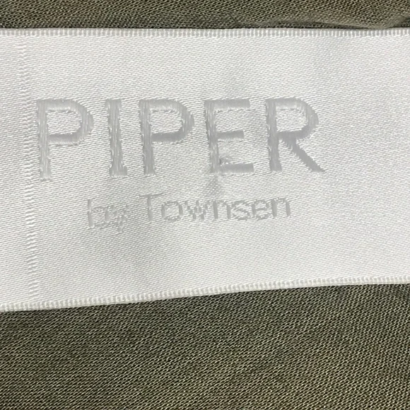 Piper By Townsen BEI OLIVE embroidered Romper M - Picture 12 of 12